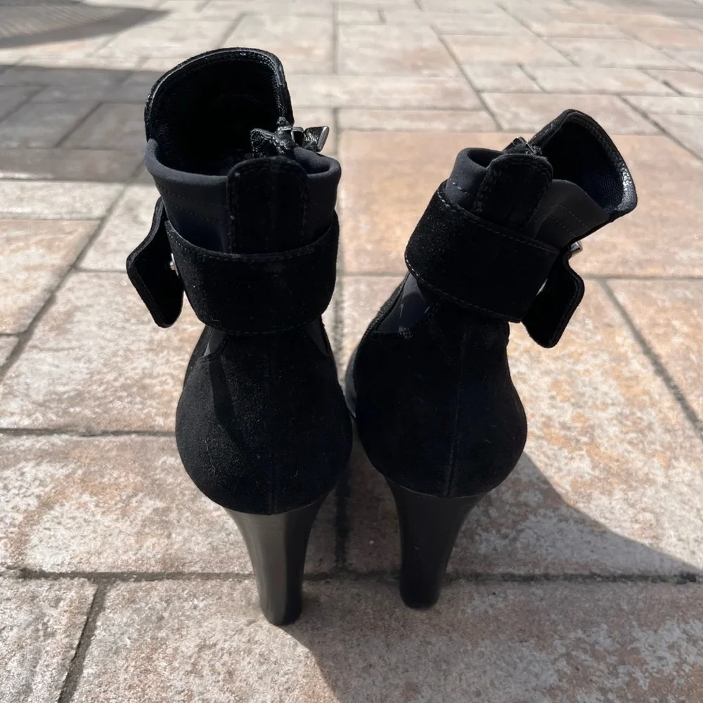 Aquatalia heels - Picture 2 of 3